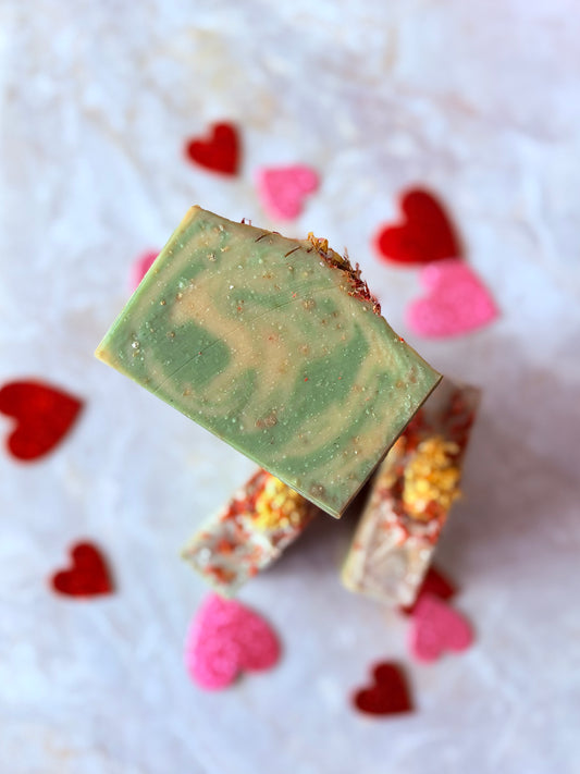 Velvet Kisses Body Bar